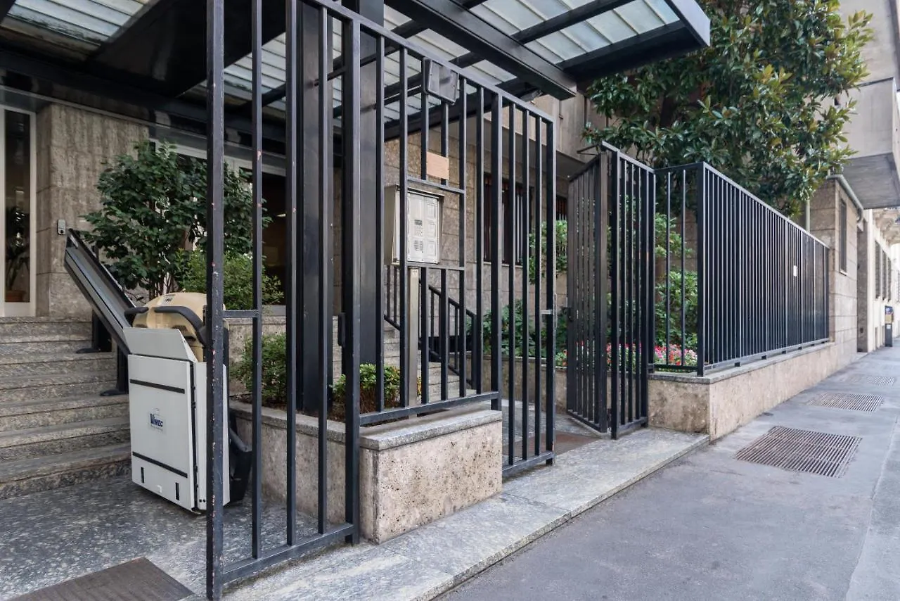 Apartment Joivy Superb Flat With Home Office Milan