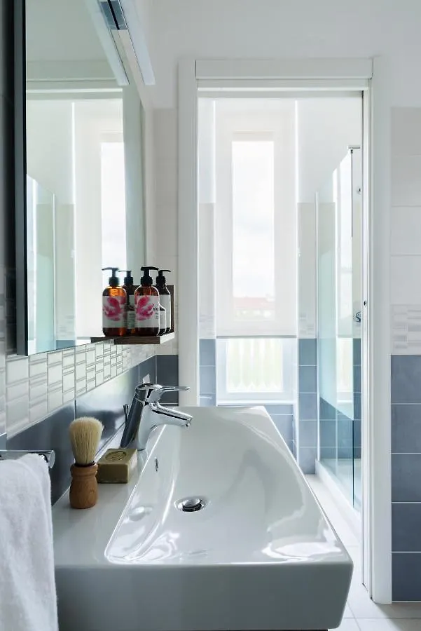 Apartment Joivy Superb Flat With Home Office Milan